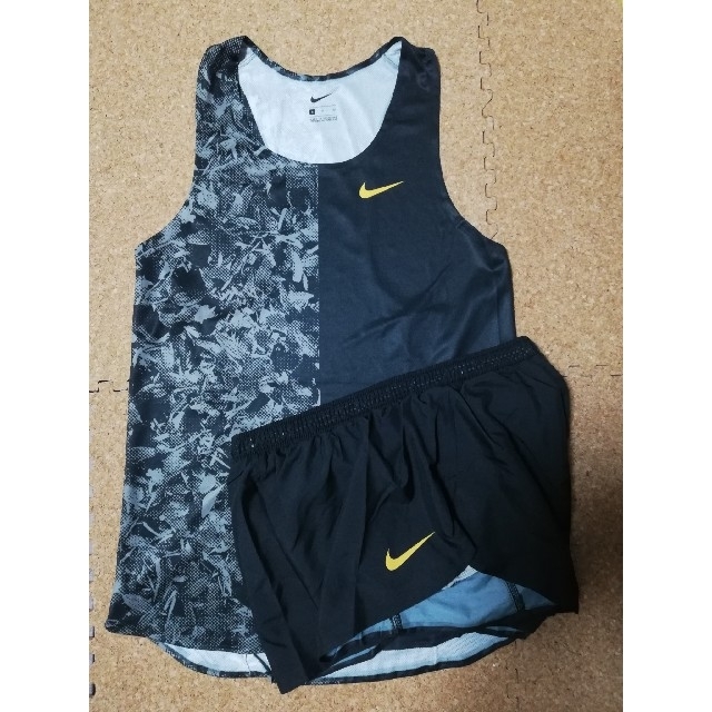 スポーツ/アウトドアNIKE Raceday Elite シングレット＆ショーツ