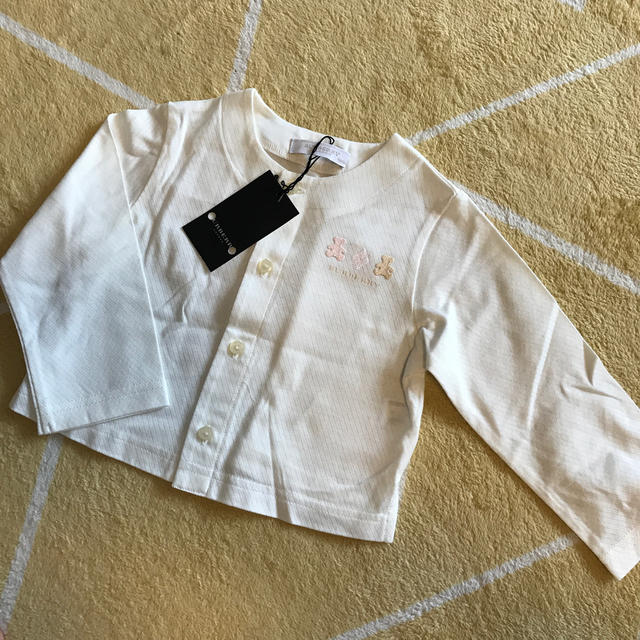 BURBERRY(バーバリー)のバーバリー  カーディガン 新品 未使用 ！ダグ付き！ キッズ/ベビー/マタニティのキッズ服女の子用(90cm~)(カーディガン)の商品写真