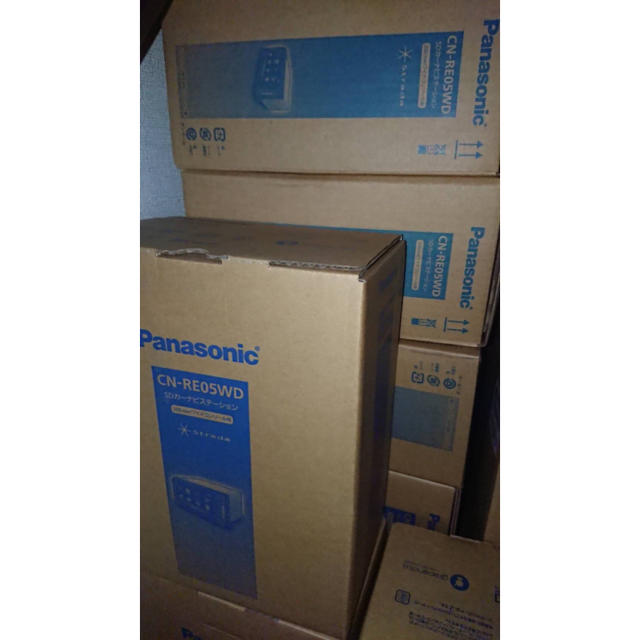 【正規販売店】 Panasonic - 新品未開封 1個 CN-RE05WD パナソニック　ストラーダ カーナビ/カーテレビ