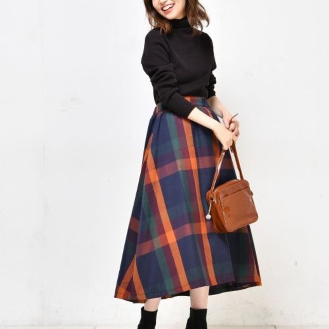 natural couture(ナチュラルクチュール)のナチュラルクチュールBigチェックフレアスカート レディースのスカート(ロングスカート)の商品写真
