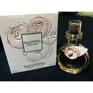 ジャンニバレンチノ(GIANNI VALENTINO)のVALENTINO 香水(香水(女性用))