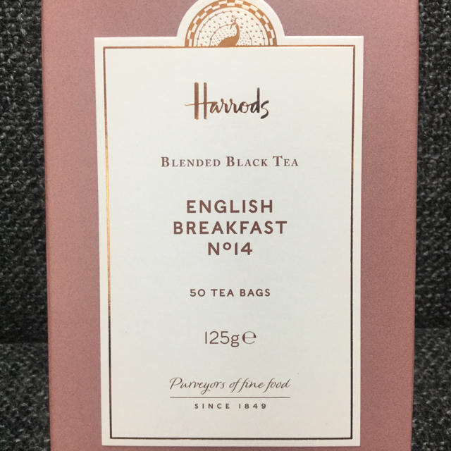 Harrods(ハロッズ)の※専用※ハロッズ★イングリッシュ ブレックファーストなど2点★紅茶 食品/飲料/酒の飲料(茶)の商品写真