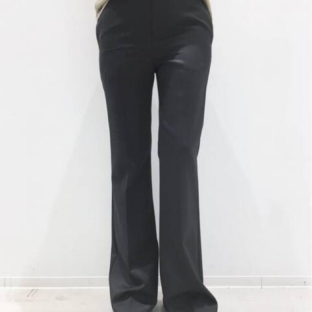 L'Appartement DEUXIEME CLASSE(アパルトモンドゥーズィエムクラス)のアパルトモン Wool Flare Pants ブラック レディースのパンツ(カジュアルパンツ)の商品写真