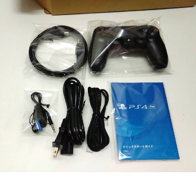 「PlayStation®4 Pro 1TB CUH-7000B