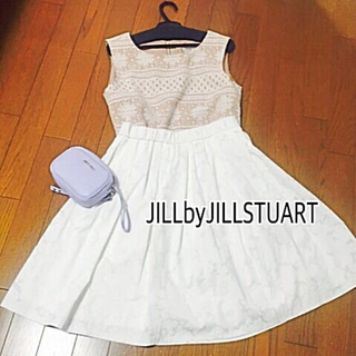 ジルバイジルスチュアート(JILL by JILLSTUART)のジルバイ♡ホワイトスカート秋冬用2015(ひざ丈スカート)