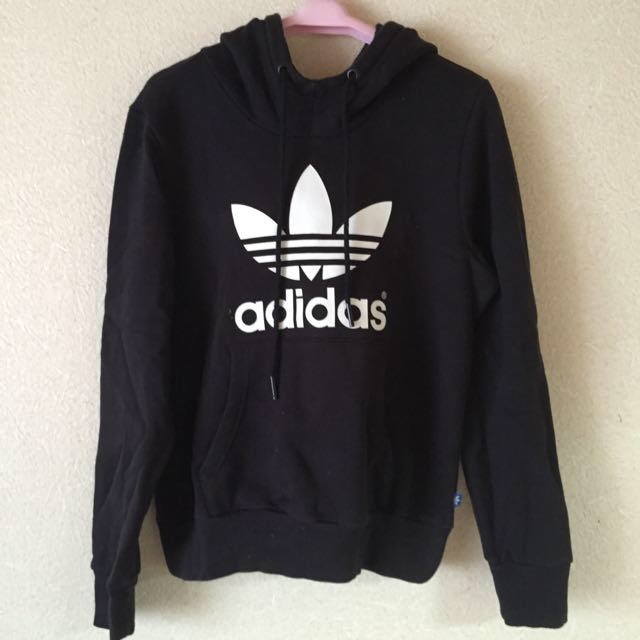 adidas パーカー