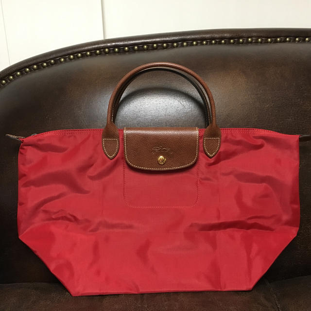 LONGCHAMP(ロンシャン)のLongchamp ロンシャン プリアージュ ナイロン Mサイズ レッド レディースのバッグ(トートバッグ)の商品写真