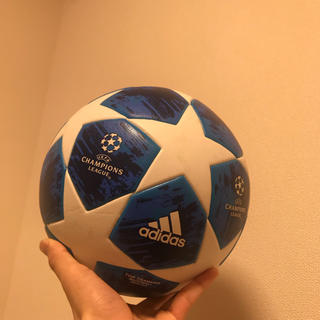 Adidas サッカーボール 5号 公式試合球の通販 ラクマ