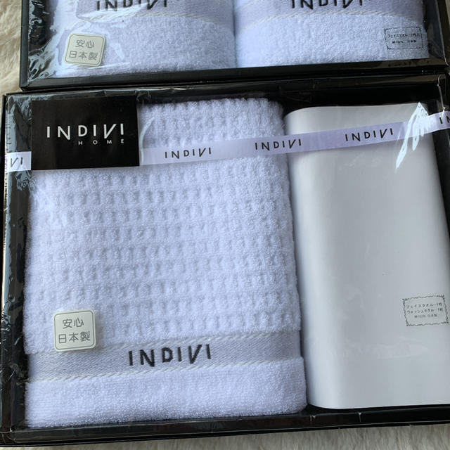 INDIVI(インディヴィ)のINDIVI  フェイスタオル 3枚  未使用品 インテリア/住まい/日用品の日用品/生活雑貨/旅行(タオル/バス用品)の商品写真