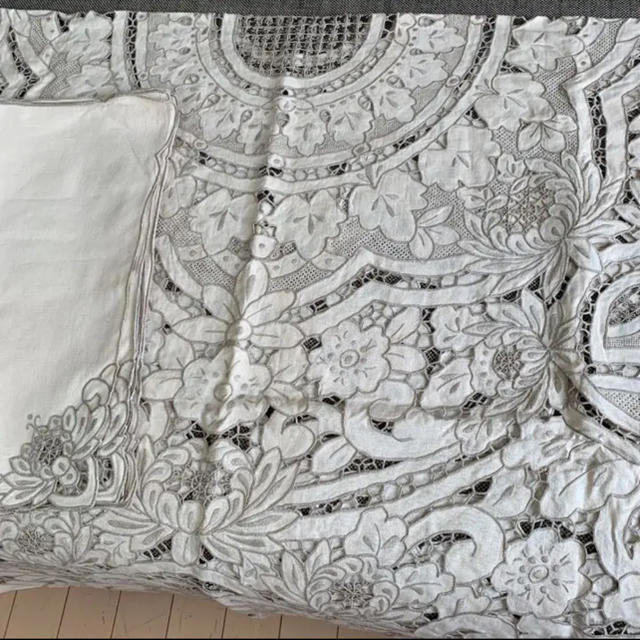テーブルクロス 豪華 汕頭〈スワトウ)刺繍ナプキンセット付き テーブルクロス 豪華 汕頭〈スワトウ)刺繍ナプキンセット付き