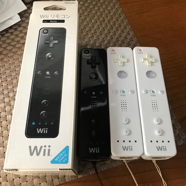 Wii(ウィー)のWii リモコン エンタメ/ホビーのテーブルゲーム/ホビー(その他)の商品写真