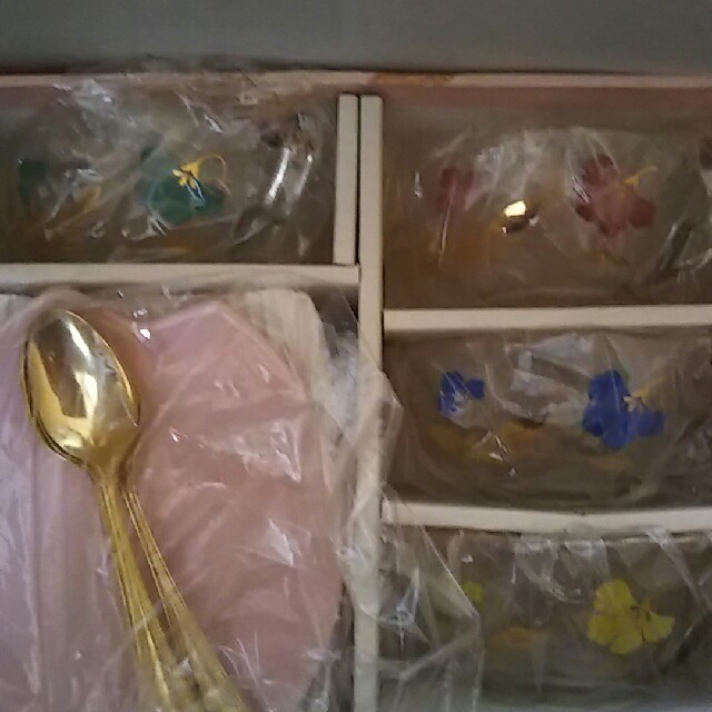 YUMI KATSURA(ユミカツラ)の桂ユミ デザート皿セット インテリア/住まい/日用品のキッチン/食器(食器)の商品写真