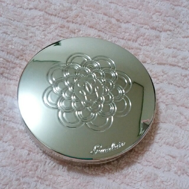 GUERLAIN(ゲラン)のゲラン♥メテオリット コンパクト♥クレール コスメ/美容のベースメイク/化粧品(フェイスパウダー)の商品写真