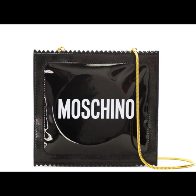 moschino h&m コラボ ロゴチェーンショルダーバッグ