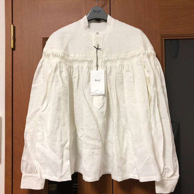 新品！札付き！scyeサイリネンタックブラウストップス