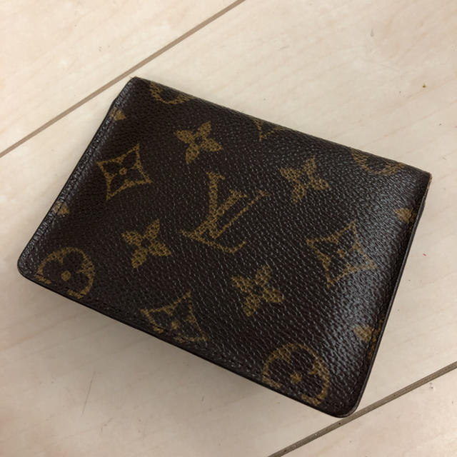 LOUIS VUITTON(ルイヴィトン)のルイヴィトン モノグラム パスケース 定期入れ レディースのファッション小物(名刺入れ/定期入れ)の商品写真