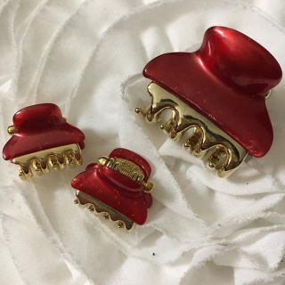 acca(バレッタ/ヘアクリップ ・ レッド/赤色系)のフリマ acca(バレッタ/ヘアクリップ ・ レッド/赤色系)のフリマ