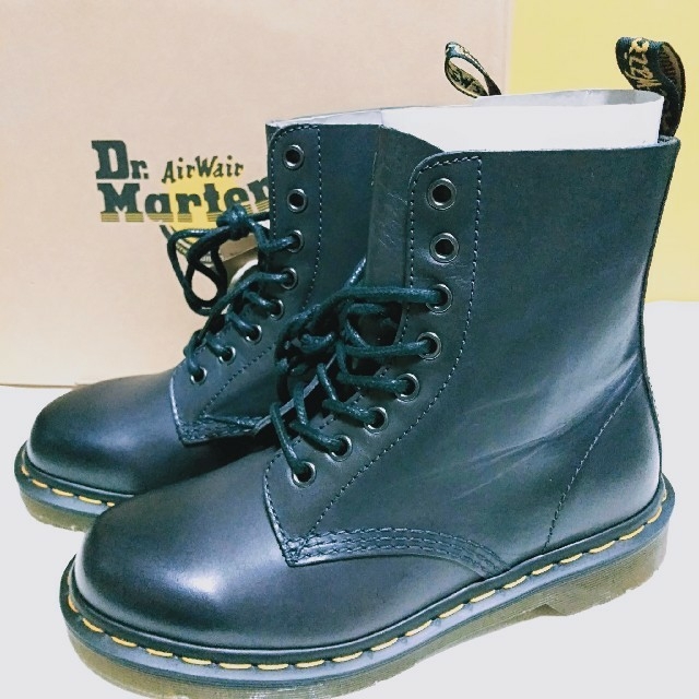 Dr.martens ドクターマーチン PASCAL チャコール　8ホール