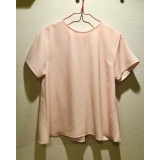 ユニクロ(UNIQLO)のユニクロ  ドレープブラウス  新品♪ ライトオレンジ  Sサイズ(シャツ/ブラウス(半袖/袖なし))