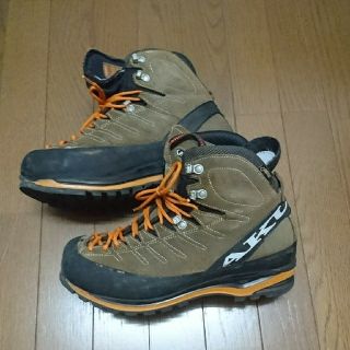 モンベル(mont bell)のAKU  アク  クレスタプロGTX  登山靴 EU43 27cm(登山用品)