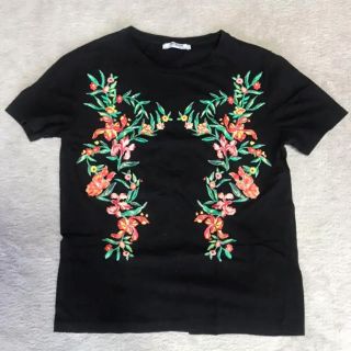 ザラ(ZARA)のZARA ザラ Tシャツ ティーシャツ 花柄 ボタニカル タンクトップ 黒(Tシャツ(半袖/袖なし))