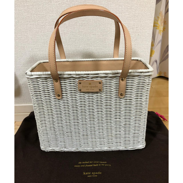 kate spade new york(ケイトスペードニューヨーク)の未使用 ケイトスペード  カゴバッグ Kate Spade レディースのバッグ(かごバッグ/ストローバッグ)の商品写真