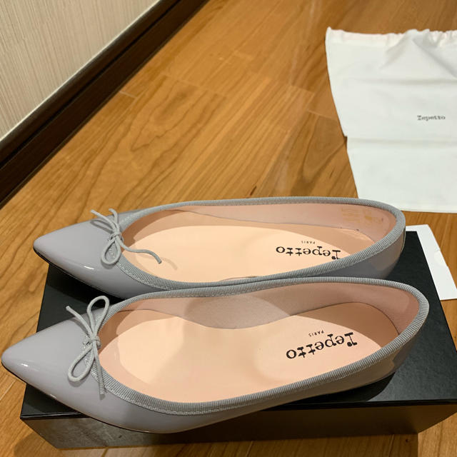 repetto(レペット)の専用です！！！新品☆レペット☆ライトグレー☆37 レディースの靴/シューズ(バレエシューズ)の商品写真