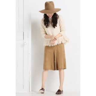 イエナ(IENA)のIENA (イエナ)GOAT SUEDE (スエード)ショートパンツ 40 新品(ショートパンツ)