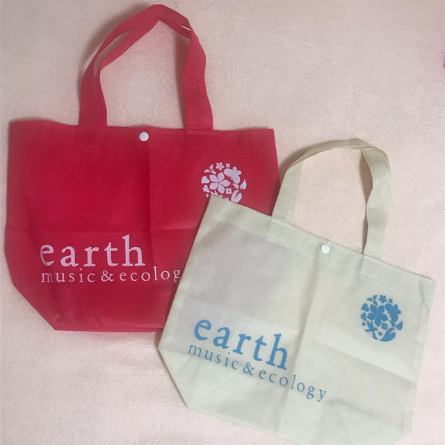 earth music & ecology(アースミュージックアンドエコロジー)のショップ袋 レディースのバッグ(ショップ袋)の商品写真