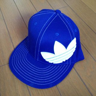 アディダス(adidas)のadidasキャップ(キャップ)