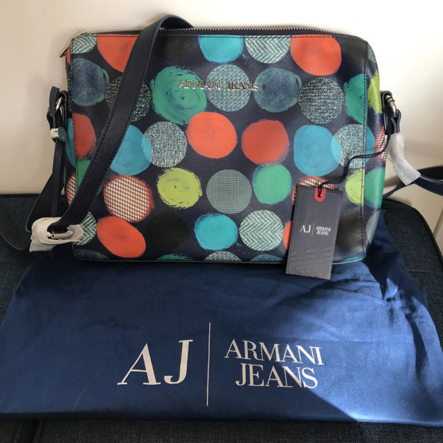 ARMANI JEANS(アルマーニジーンズ)の未使用品！ ☆アルマーニジーンズ☆ ショルダーバッグ レディースのバッグ(ショルダーバッグ)の商品写真