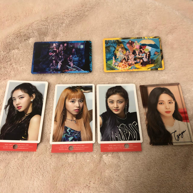 TWICE エンタメ/ホビーのタレントグッズ(アイドルグッズ)の商品写真