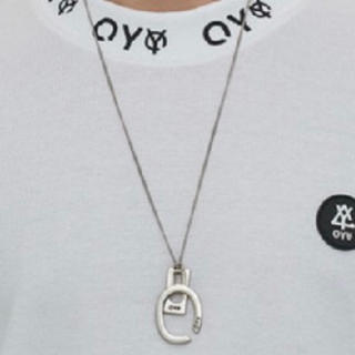 新品 OY  ネックレス タグ付き 韓国 ファッション(ネックレス)