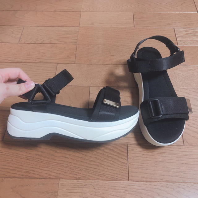 GU(ジーユー)のスポーツサンダル レディースの靴/シューズ(サンダル)の商品写真