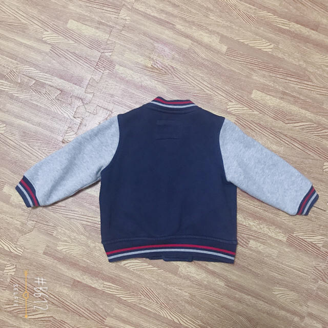 babyGAP(ベビーギャップ)のbabygap 80 男の子 秋冬服 アウター ブルゾン  キッズ/ベビー/マタニティのベビー服(~85cm)(ジャケット/コート)の商品写真