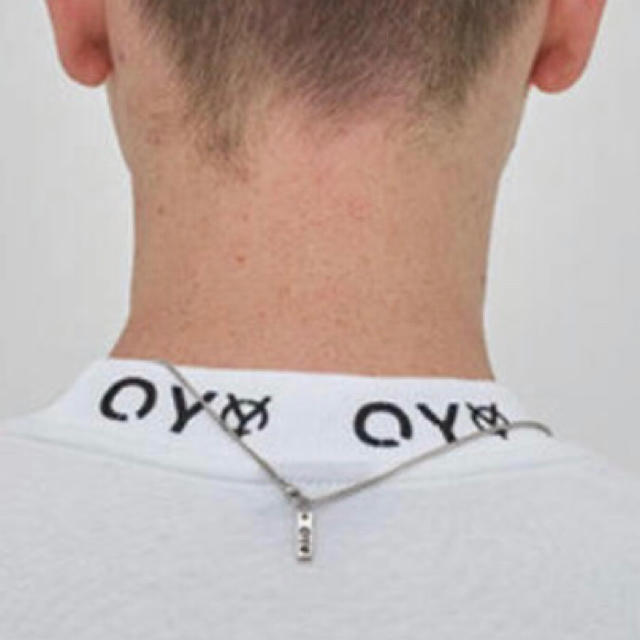 新品 OY  ネックレス タグ付き 韓国 ファッション メンズのアクセサリー(ネックレス)の商品写真