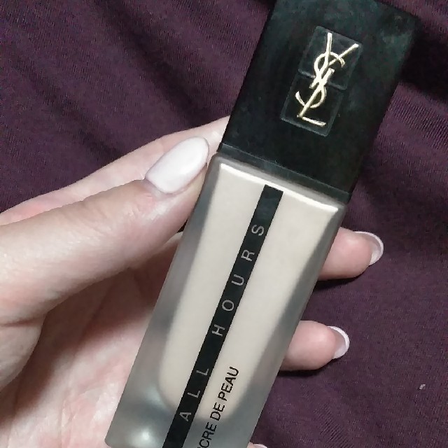 Yves Saint Laurent Beaute(イヴサンローランボーテ)のYves Saint Laurent ファンデーション コスメ/美容のベースメイク/化粧品(ファンデーション)の商品写真