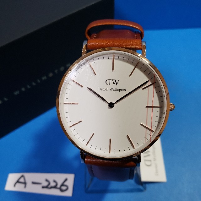 Daniel Wellington - A-226新品40mm❤ダニエルウェリントン♥メンズ(白)♥激安価格♥送料無料❤の通販 by ★GOLGO★'s shop｜ダニエルウェリントンならラクマ