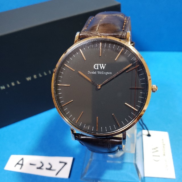 Daniel Wellington - A-227新品40mm❤ダニエルウェリントン♥メンズ(黒)♥激安価格♥送料無料❤の通販 by ★GOLGO★'s shop｜ダニエルウェリントンならラクマ