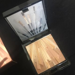 クレドポーボーテ(クレ・ド・ポー ボーテ)のcle de peau beaute パレットヴィンテージ II(フェイスパウダー)