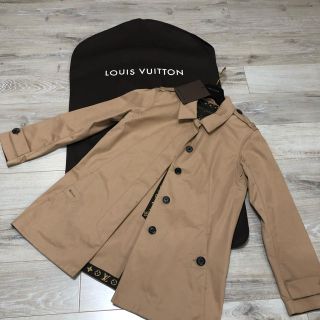 ルイヴィトン(LOUIS VUITTON)のルイヴィトン トレンチコート 美品(トレンチコート)