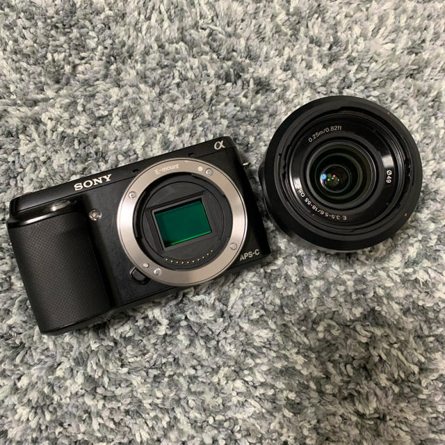 SONY α NEX-F3