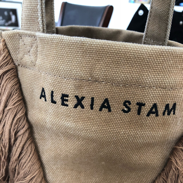 ALEXIA STAM(アリシアスタン)のALEXIASTAM フリンジトートバッグ レディースのバッグ(トートバッグ)の商品写真