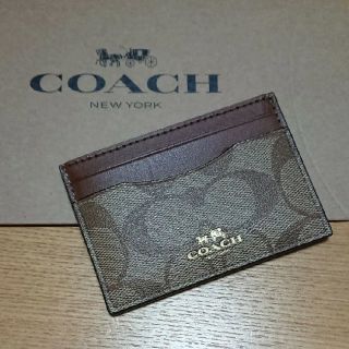 コーチ(COACH)の新品⭐ コーチ 定期入れ ⭐ ブラウン(名刺入れ/定期入れ)