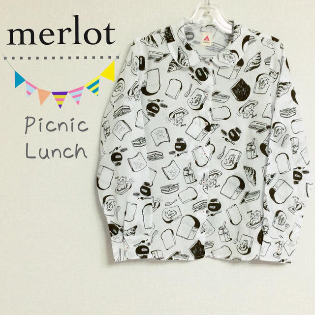 merlot(メルロー)のメルロー ピクニックランチブラウス WH レディースのトップス(シャツ/ブラウス(長袖/七分))の商品写真