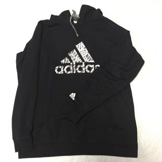 アディダス(adidas)のadidas パーカー(パーカー)