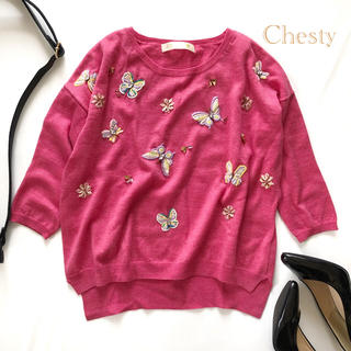 チェスティ(Chesty)のチェスティ／バタフライ刺繍 ニット ウール100% ピンク フリーサイズ (ニット/セーター)