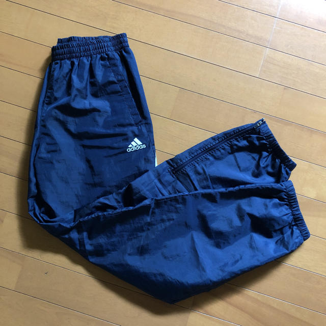 adidas(アディダス)のアディダス シャカシャカパンツ  160 キッズ/ベビー/マタニティのキッズ服男の子用(90cm~)(パンツ/スパッツ)の商品写真