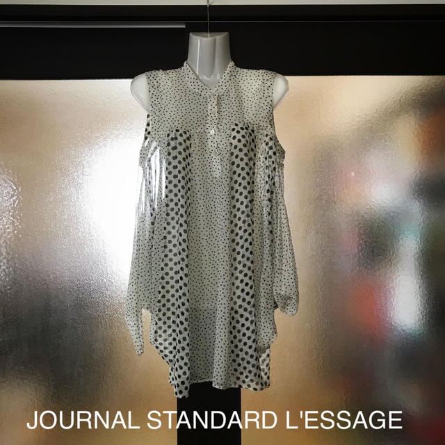 JOURNAL STANDARD(ジャーナルスタンダード)のJOURNAL STANDARD L'ESSAGE  ブラウス レディースのトップス(シャツ/ブラウス(半袖/袖なし))の商品写真