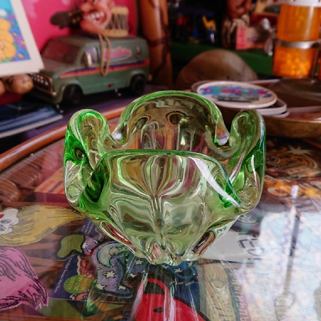 昭和レトロ ガラス灰皿 小物入れの通販 by ロキータ's shop|ラクマ 昭和レトロ ガラス灰皿 小物入れの通販 by ロキータ's shop|ラクマ